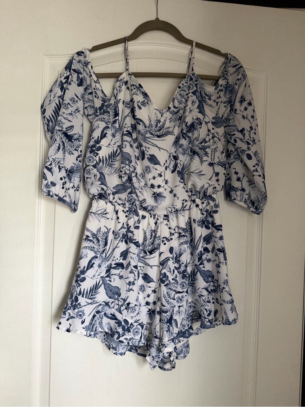 Altar'd State White and Blue Floral Off The Shoulder Romper Women’s Size Medium